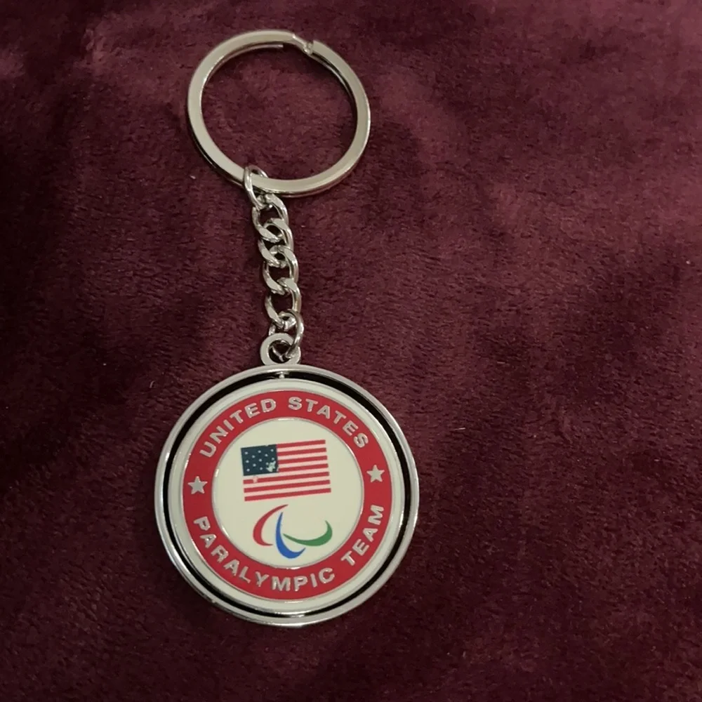 New US Paralympic Team swivel keychain